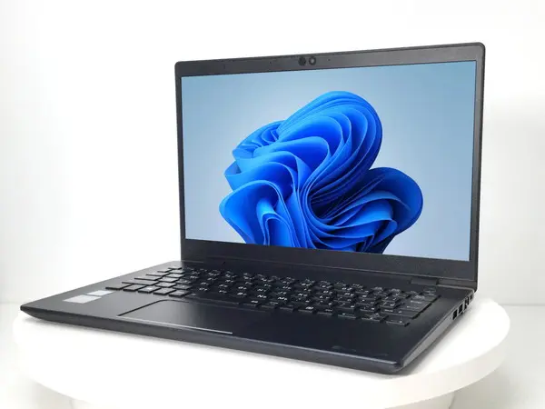 Dynabook(旧東芝) dynabook G83/M（第8世代CPU）