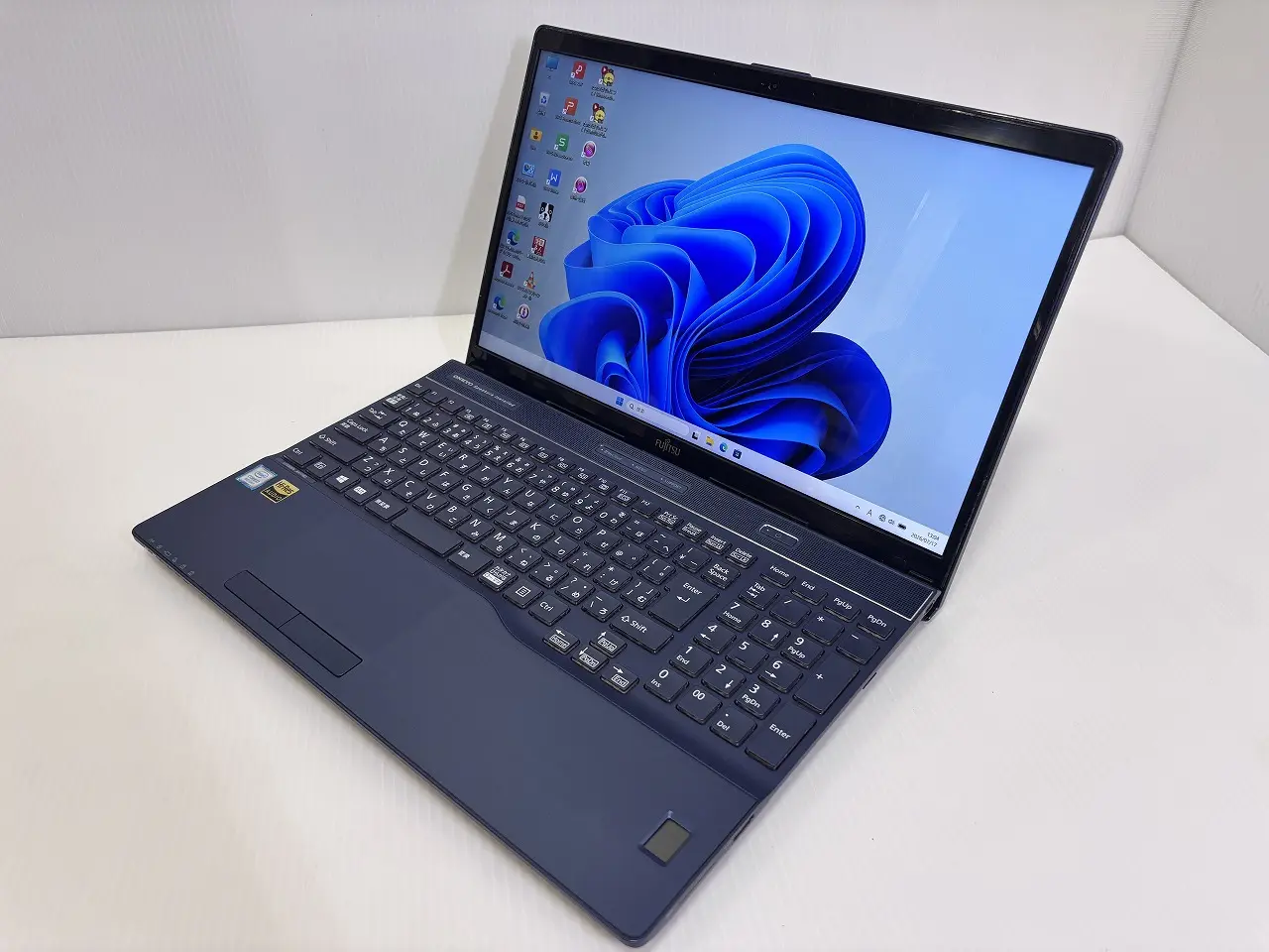 富士通 LIFEBOOK AH77/B3