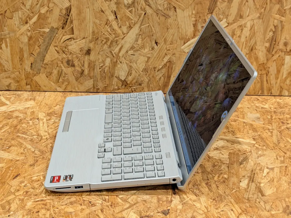 FUJITSU LIFEBOOK AH450/J(Ryzen5 5500U 2.1GHz / メモリ:8GB / SSD
