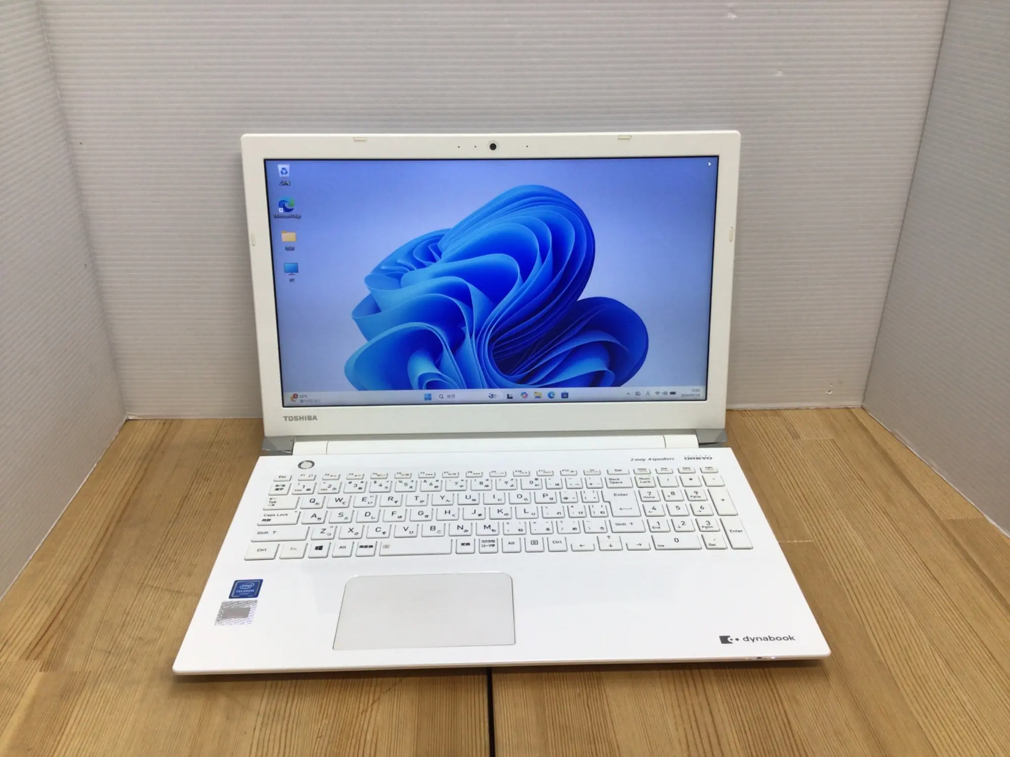 dynabook P3-T4KH-BW(第8世代CPU）
