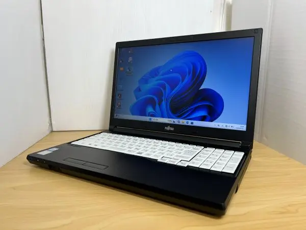 富士通 LIFEBOOK A748/TX