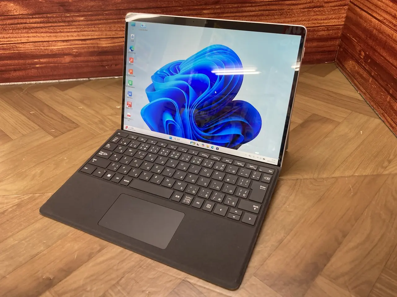 Microsoft Surface Pro 8 8PQ-00010
