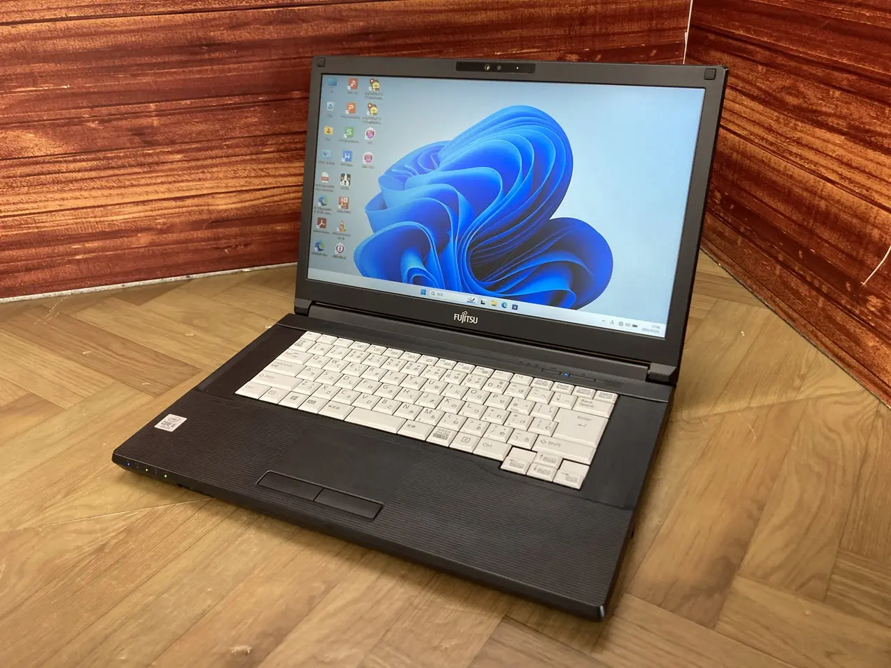 富士通　LIFEBOOK A5510/D