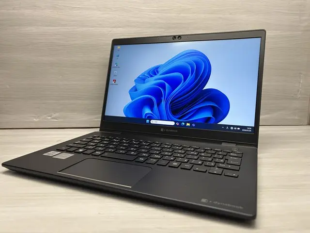 Dynabook G83/FS（第10世代CPU）