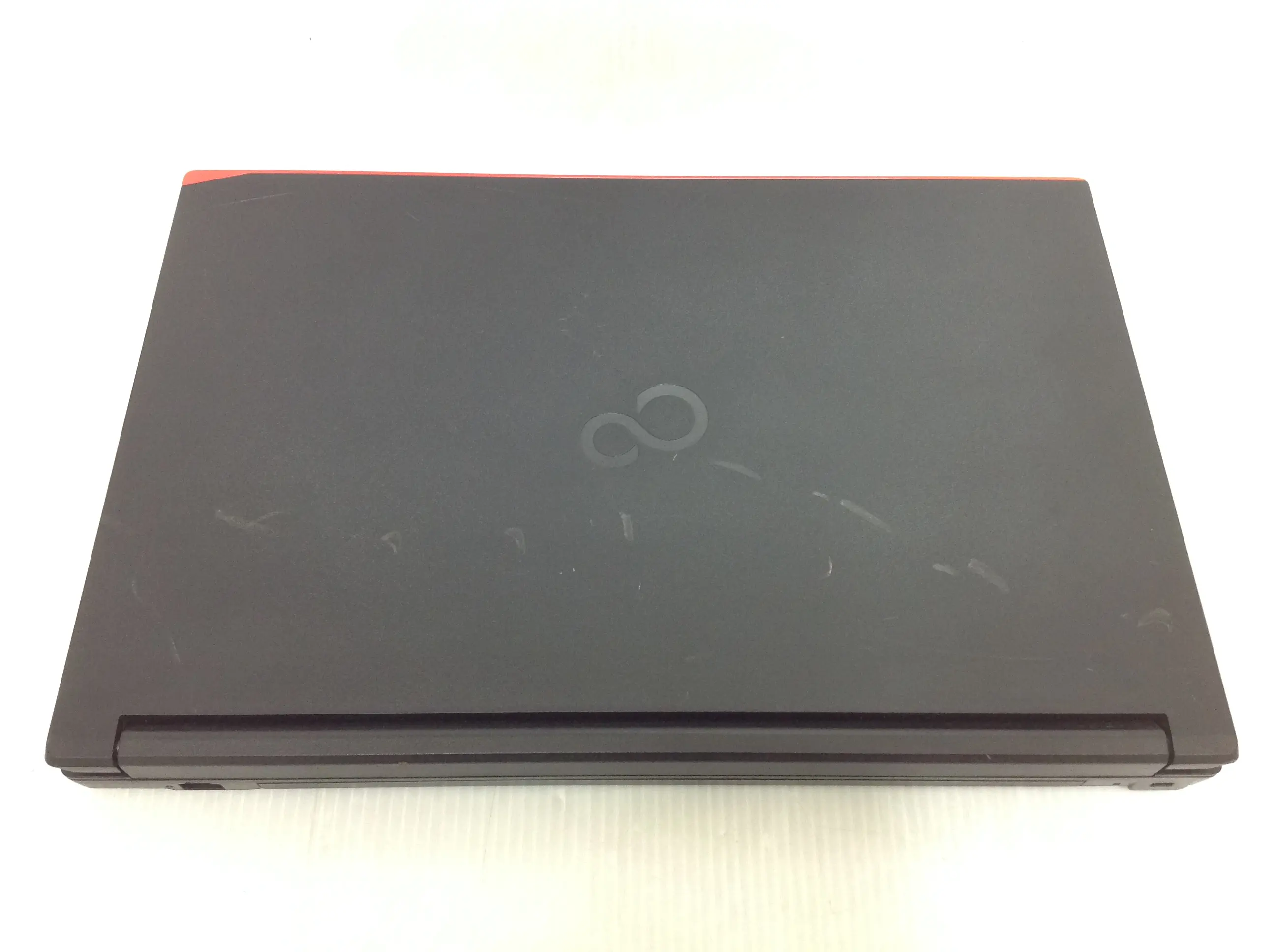 富士通 LIFEBOOK A579/B (第8世代CPU) Webカメラありモデル