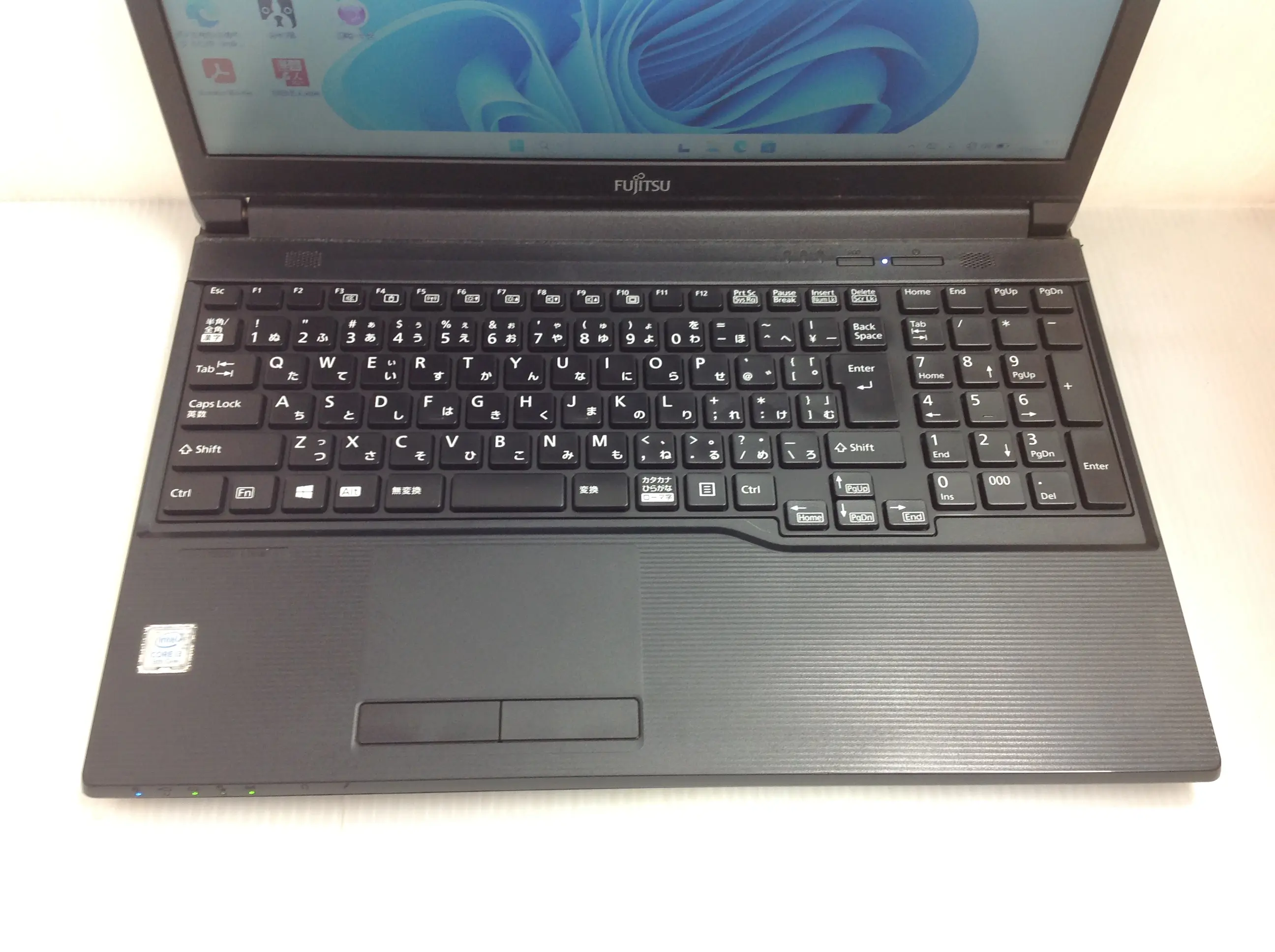 富士通 LIFEBOOK A579/B (第8世代CPU) Win11Pro・SSDモデル