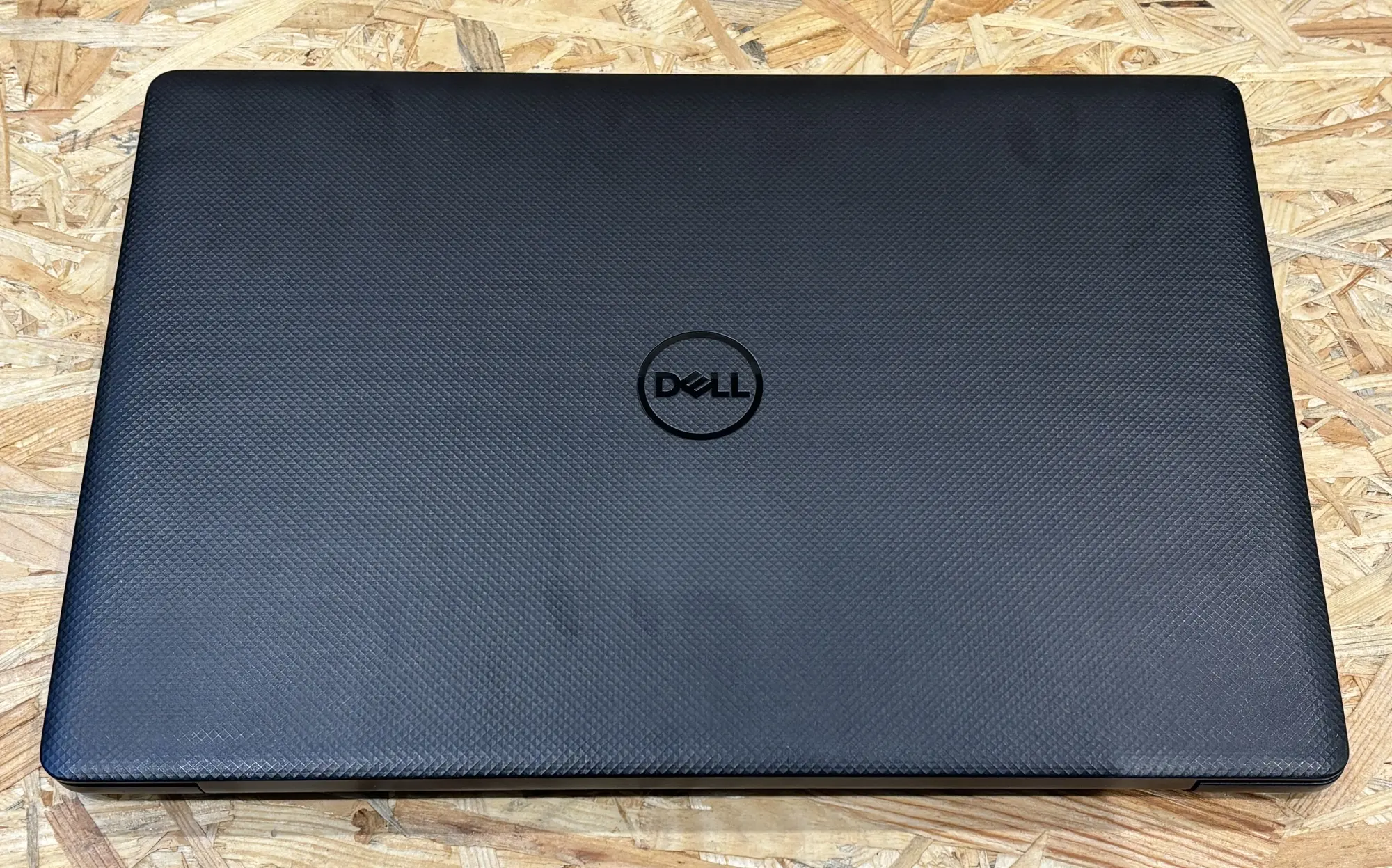 DELL Latitude 3590 (CPU:Core i5 10210U 1.6GHz/メモリ:8GB/SSD:256GB)