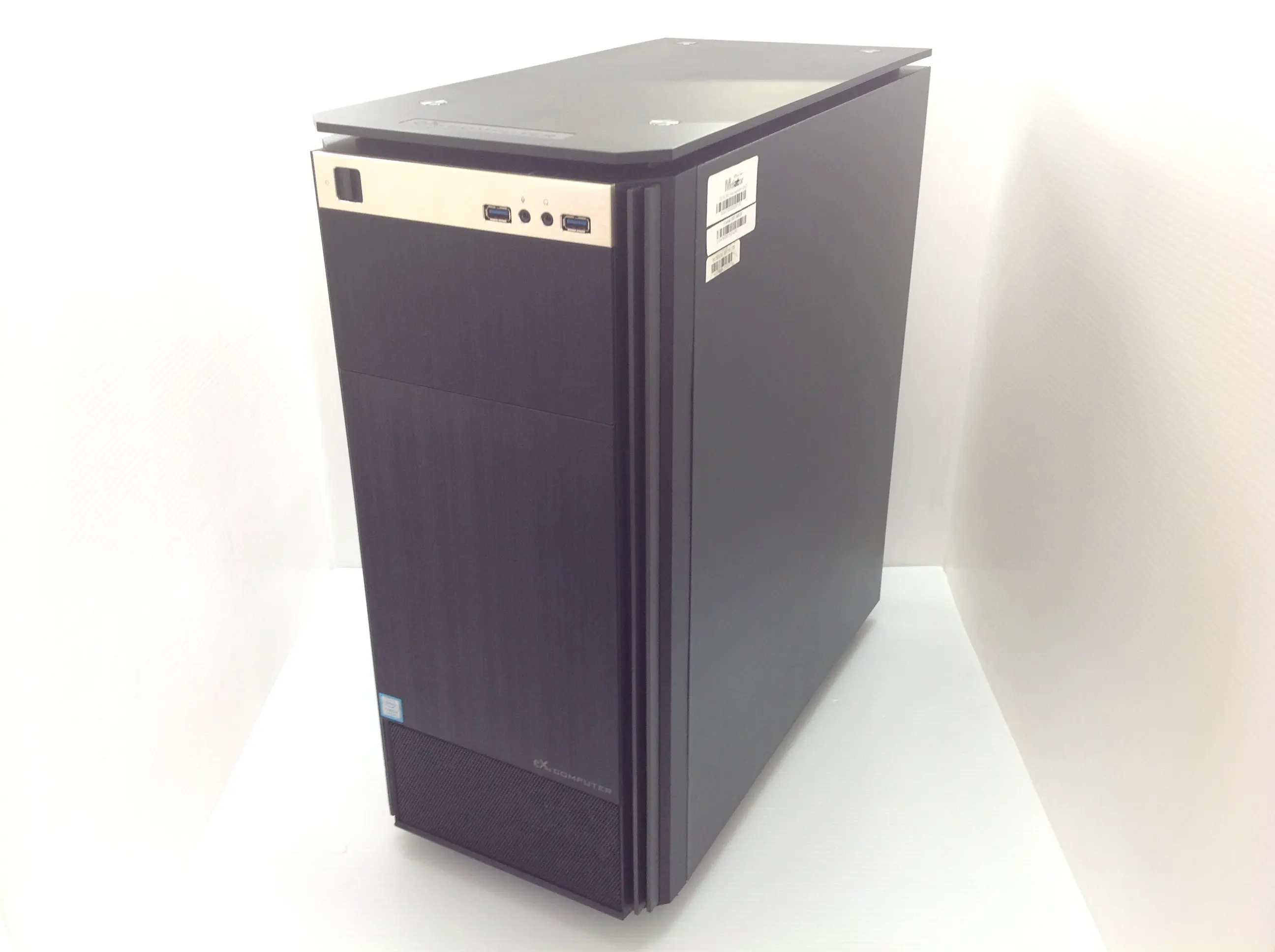 TSUKUMO eX.Computer QA7J-E190/ZT2 (第9世代CPU) Quadro P2200モデル