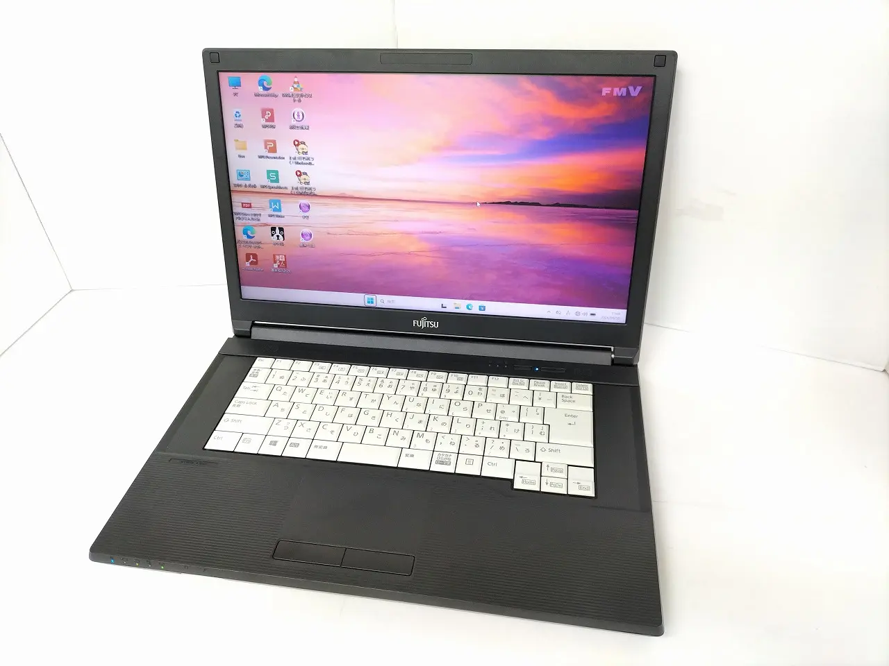 富士通 LIFEBOOK A579/B （第8世代CPU）
