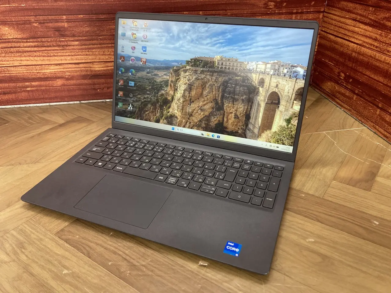 DELL Vostro 15 3510 P112F