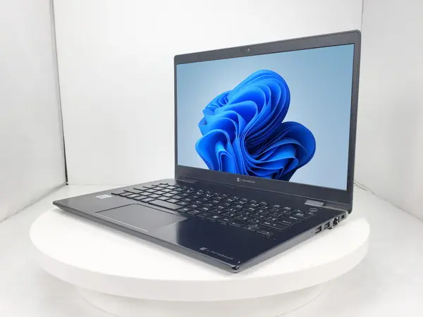 Dynabook(旧東芝) dynabook G83/FP（第10世代CPU）