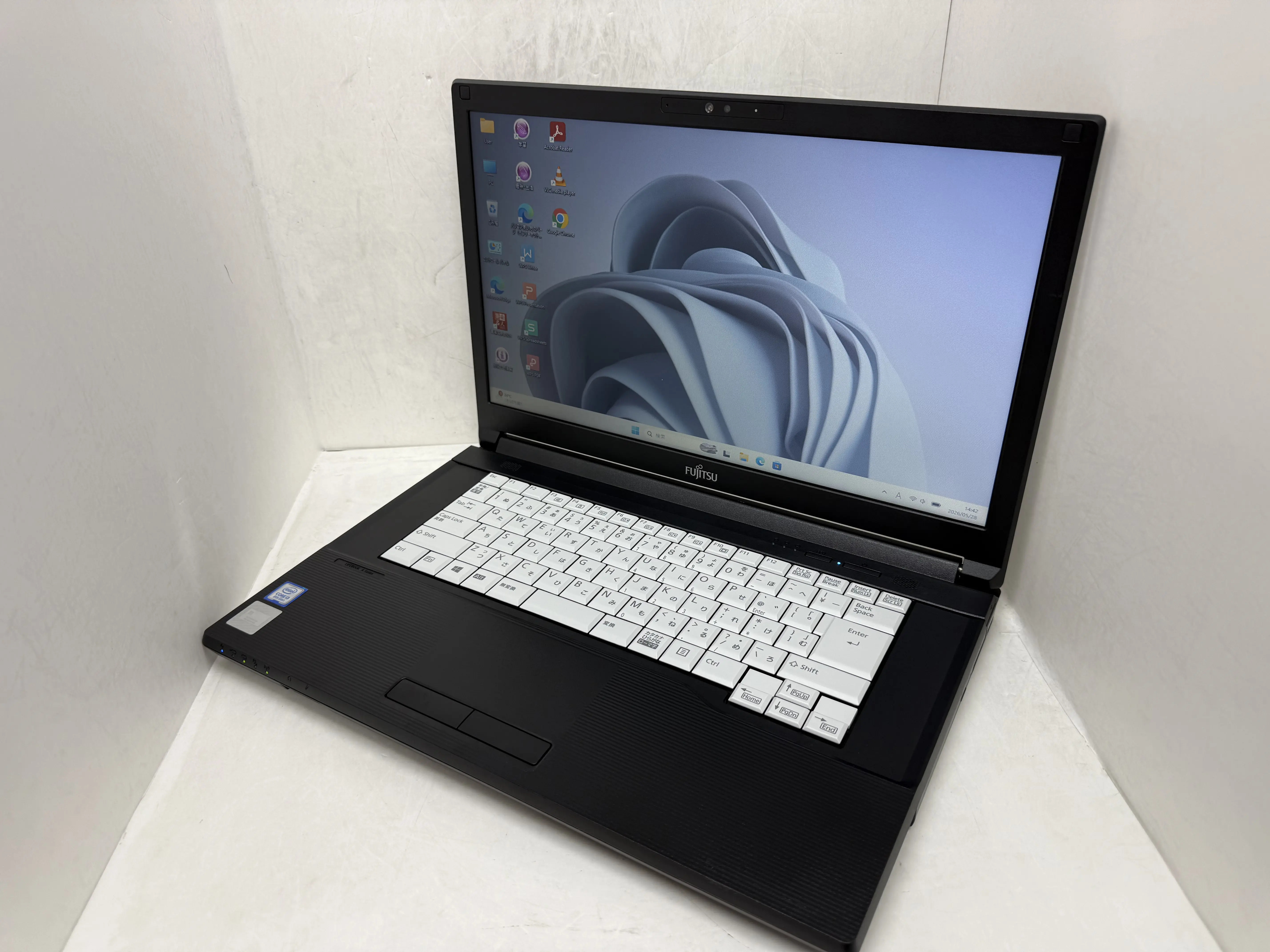 FUJITSU LIFEBOOK A579/B（第8世代Corei3）