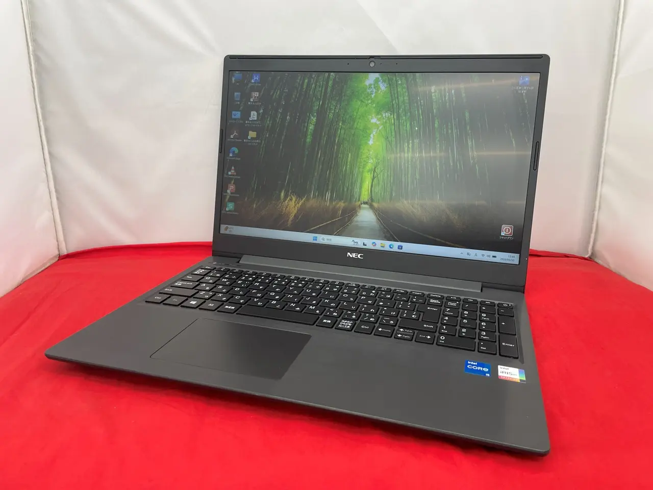 NEC LaVie PC-GN245LGAS （第11世代CPU）