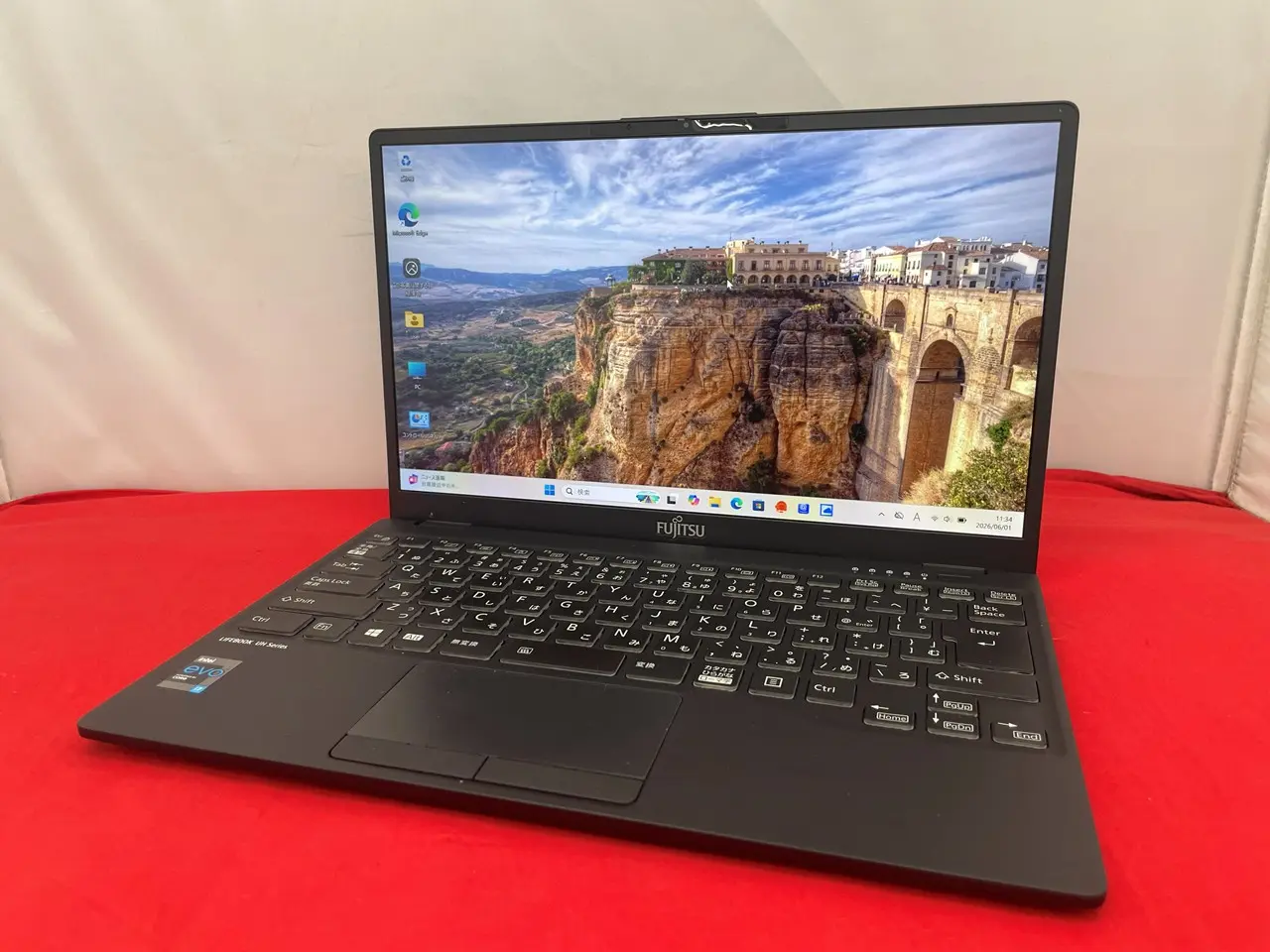富士通 LIFEBOOK UH90/F3（第11世代CPU）