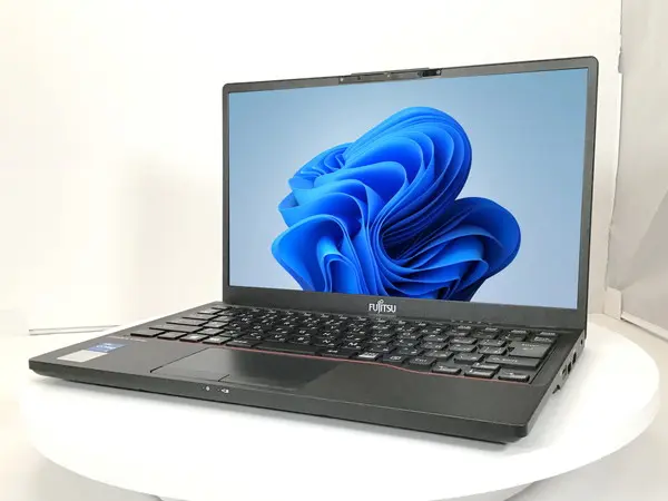 富士通 LIFEBOOK U6312/K（第12世代CPU）