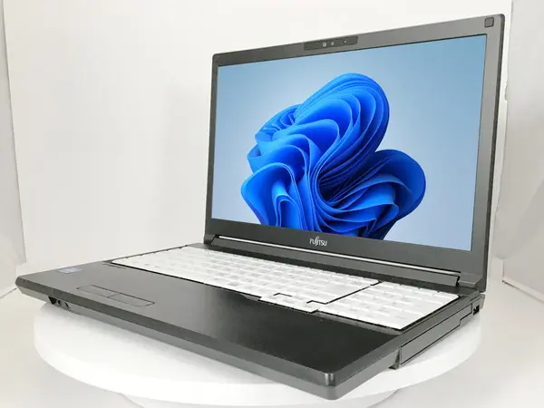 富士通 LIFEBOOK A5511/G（第11世代CPU）