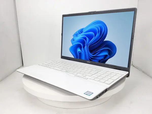 富士通 LIFEBOOK AH53/D3(第8世代CPU)