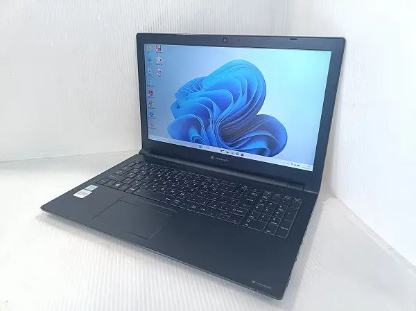 東芝！B55/ER 8世代 i7 カメラ SSD 16GB Office Dynabook dynabook B55/ER（第8世代CPU・オフィスセット）