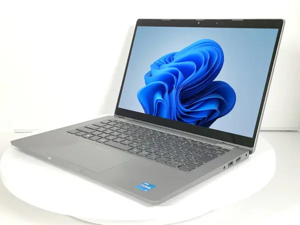 DELL Latitude 5320（中古パソコン）