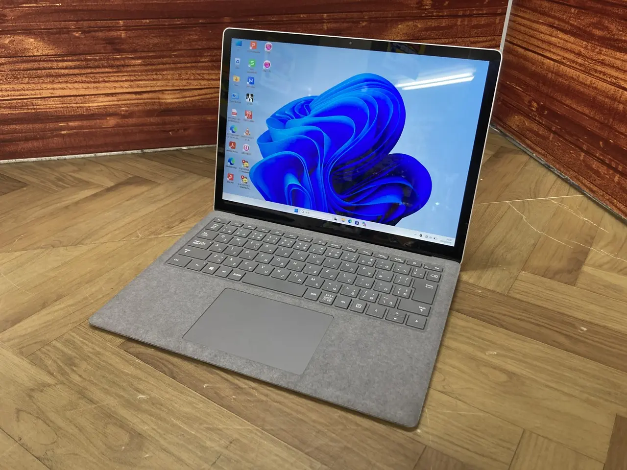 Microsoft Surface Laptop 4
