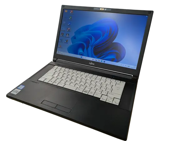 富士通 LIFEBOOK A579/B（第8世代CPU）