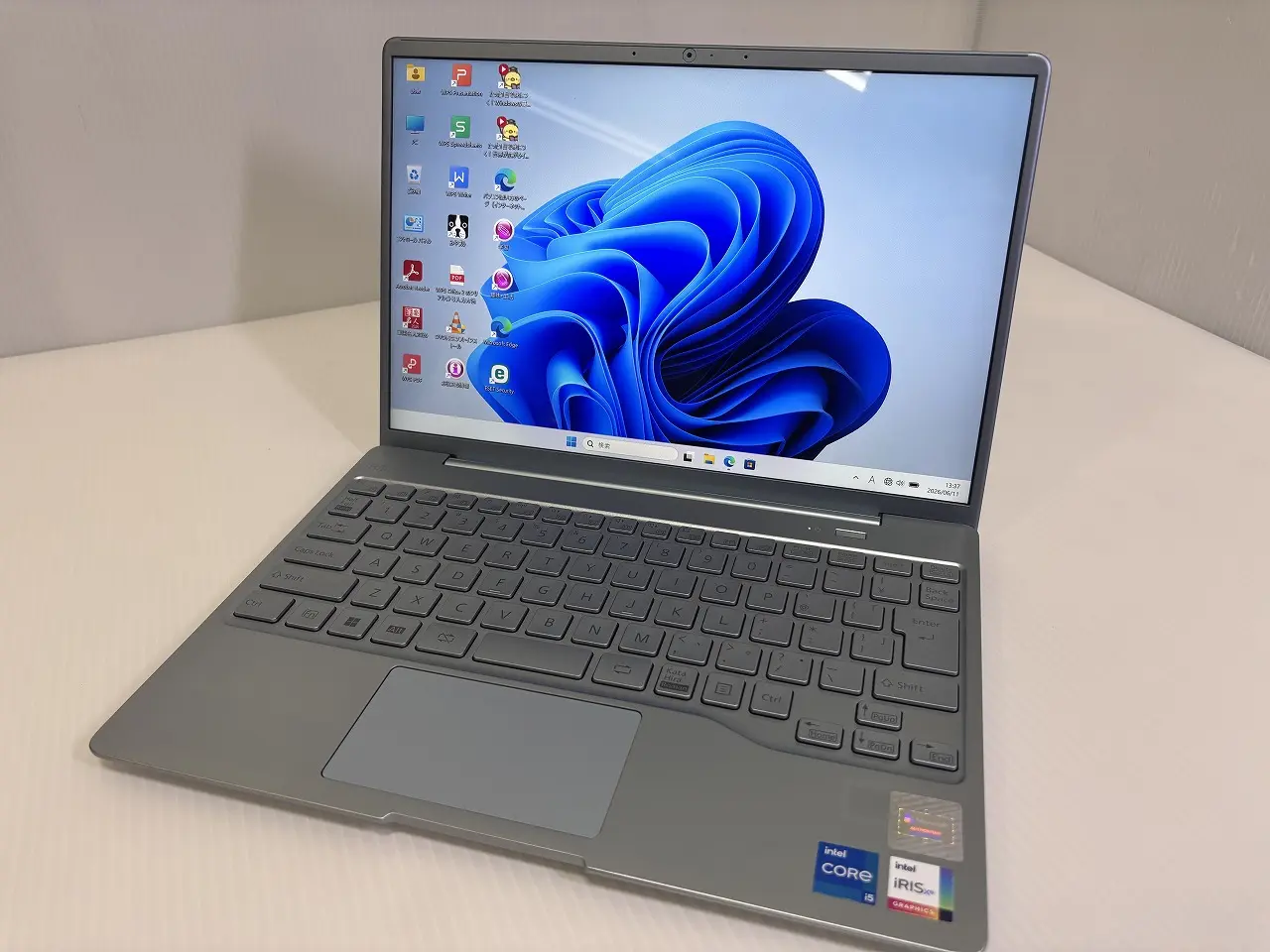 富士通 LIFEBOOK CH75/G3