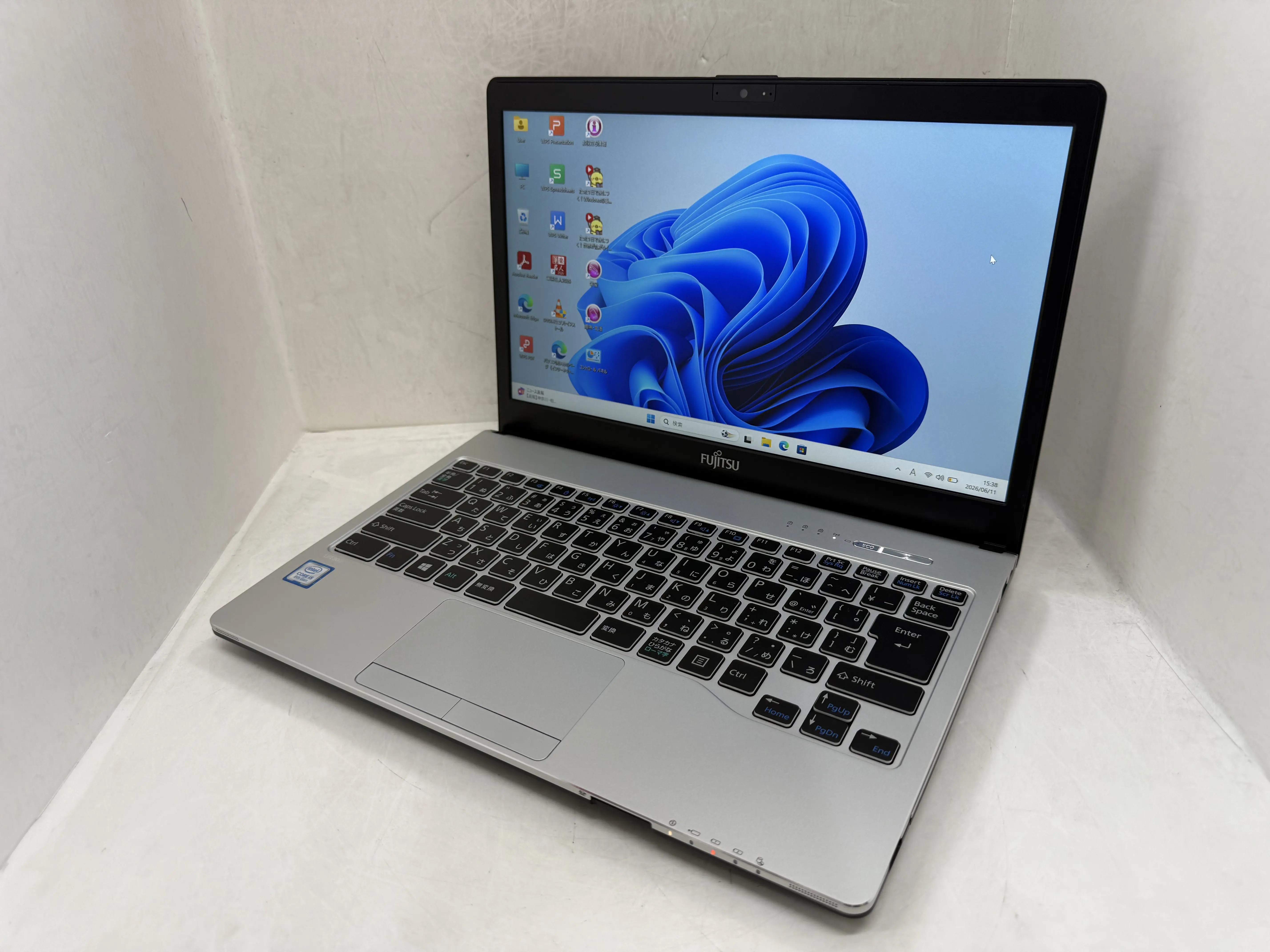 FUJITSU LIFEBOOK WS1/D2（第8世代Corei5）