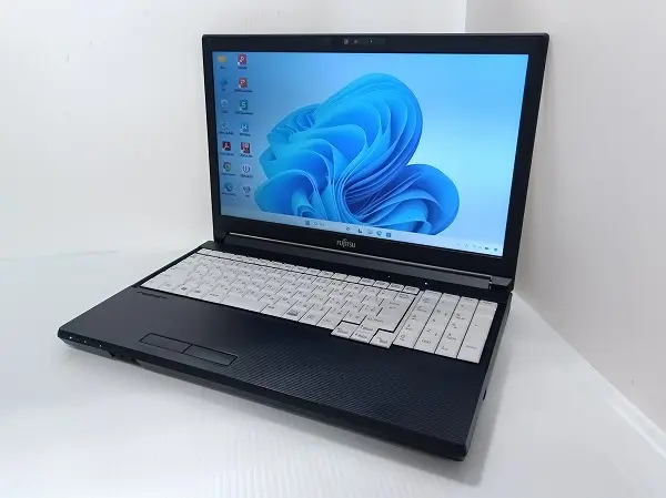 富士通 LIFEBOOK A5511/G(第11世代CPU)