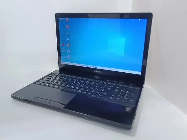 富士通 LIFEBOOK AH53/U (第4世代CPU)