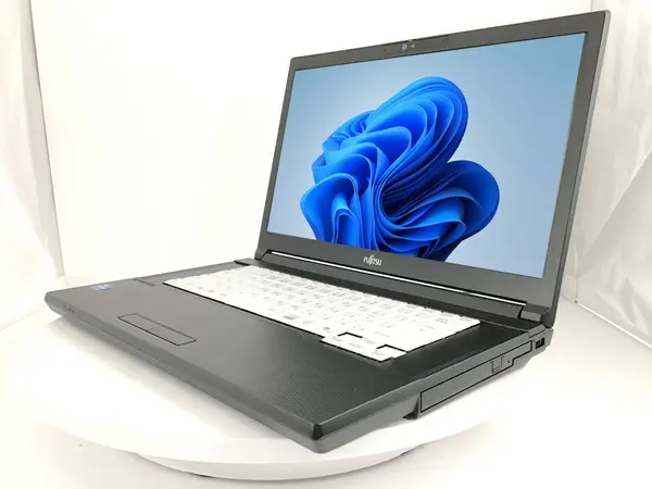 富士通 LIFEBOOK A5513/R（中古パソコン）