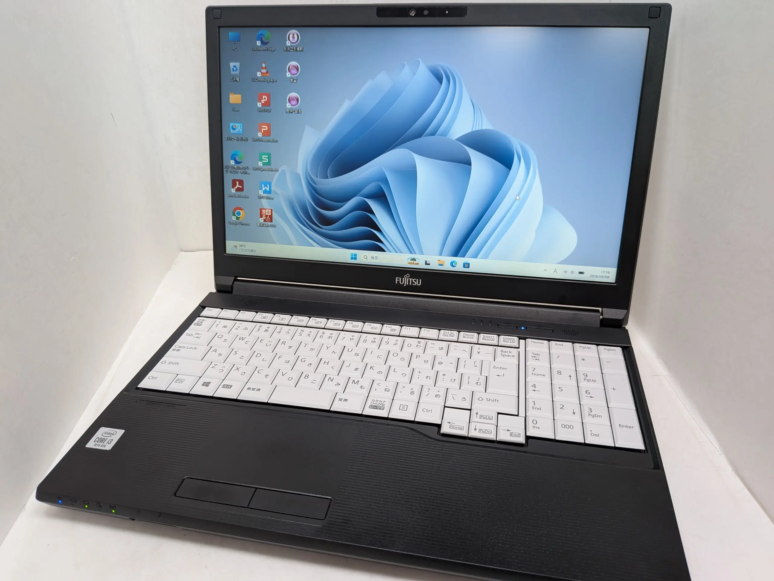 FUJITSU LIFEBOOK A5510/D（第10世代Corei3）