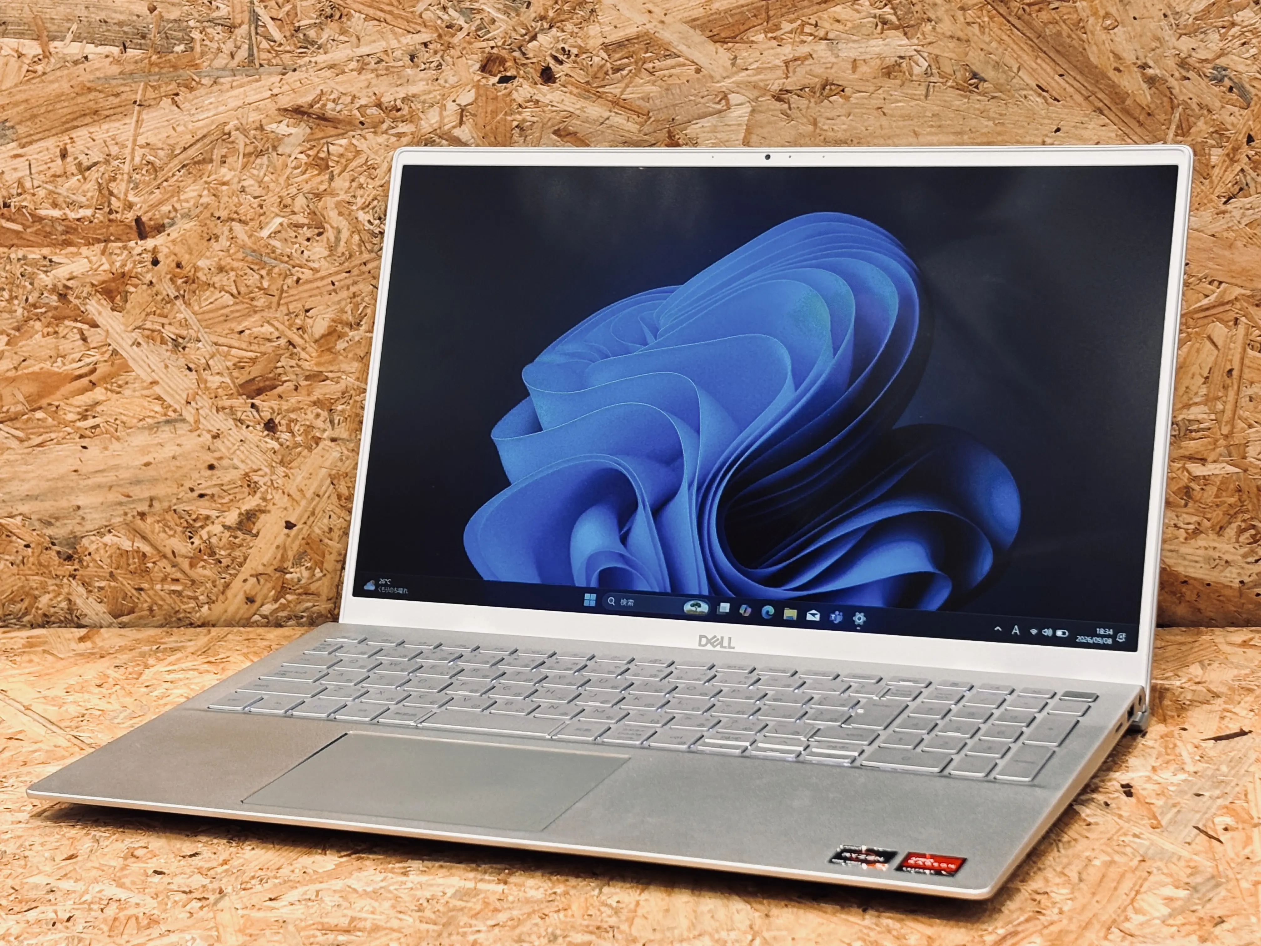 DELL Inspiron 15 5505 (第10世代CPU相当)