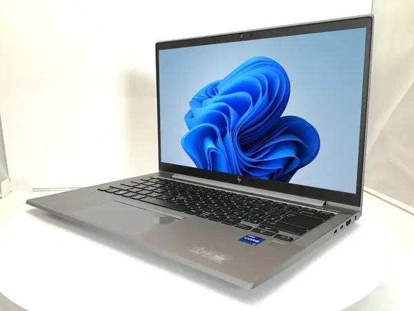 HP ZBook Firefly 14 G8（訳ありパソコン）