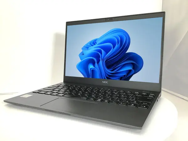 NEC LAVIE Direct PM GN286J/1LN(第11世代CPU)