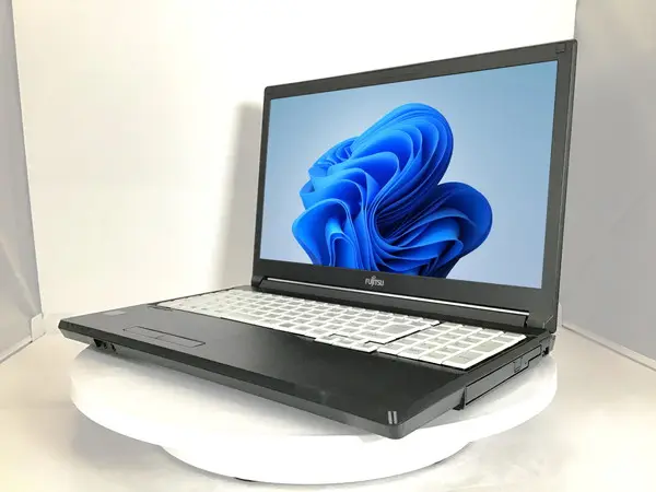 富士通 LIFEBOOK A579/B（訳ありパソコン）