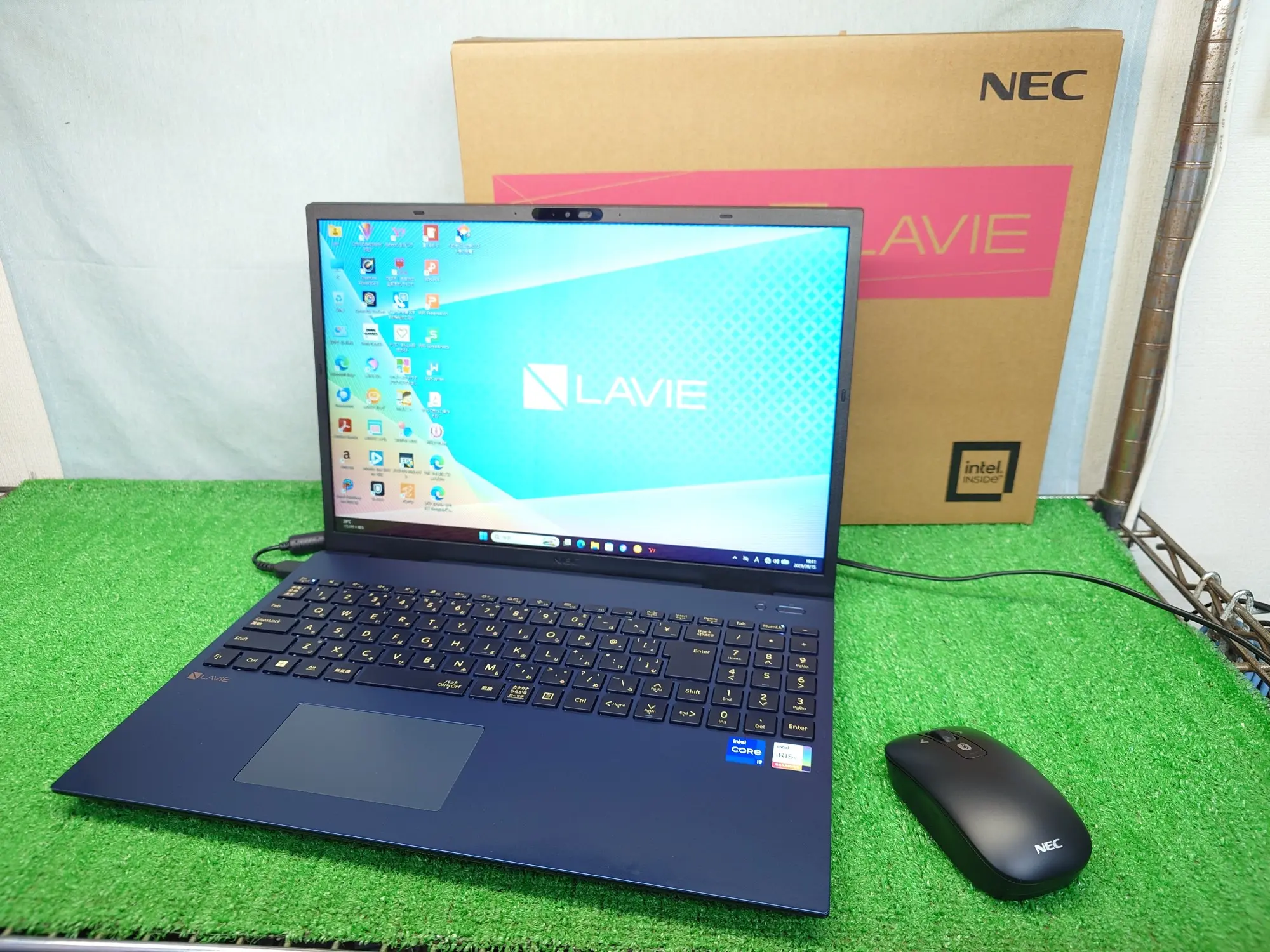 NEC LAVIE PC-N1670HAL-N