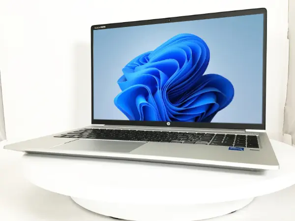 HP ProBook 450 G8（第11世代CPU）