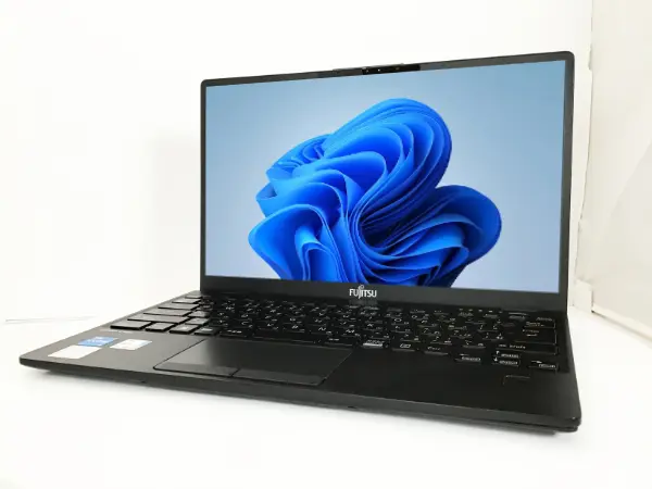 富士通 LIFEBOOK U9312/J（第12世代CPU）