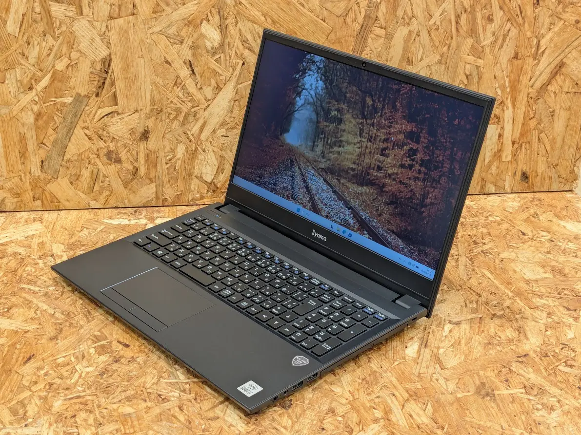 iiyama IStNXi-15FH050-i7-UHFX（第10世代CPU）