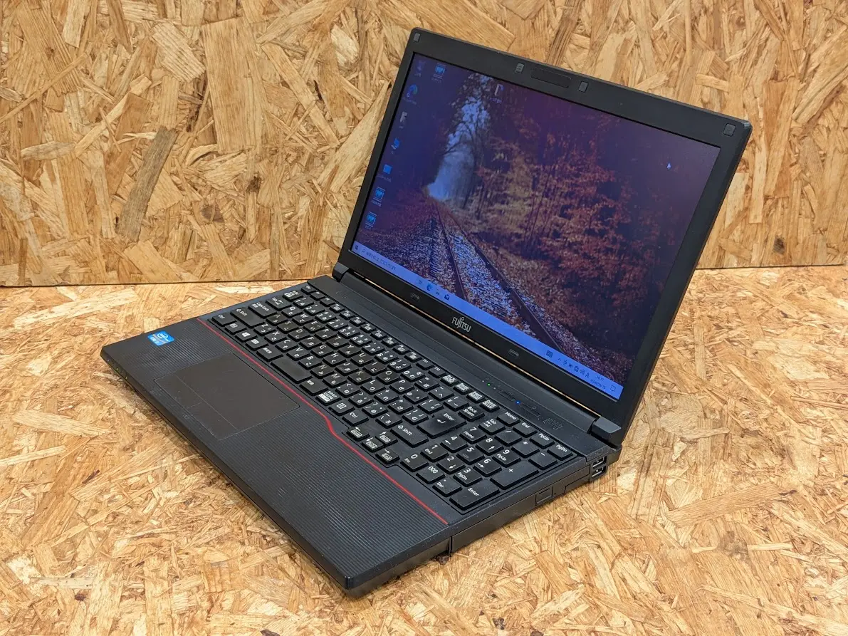 FUJITSU LIFEBOOK A573/G(第3世代Corei3)
