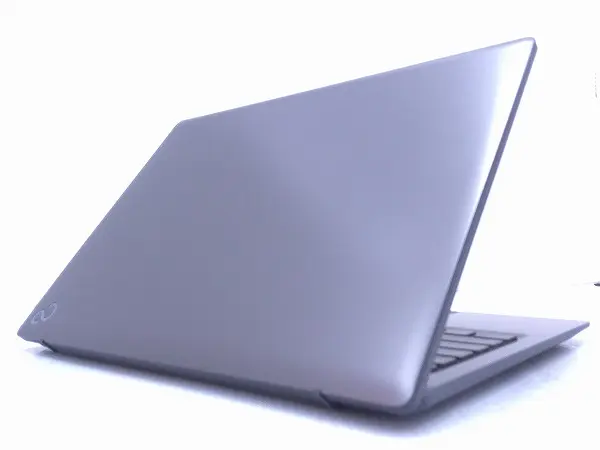 富士通 FMV M55-K3 (CPU:AMD Ryzen 5 7535U 2.9GHz/メモリ:16GB/SSD