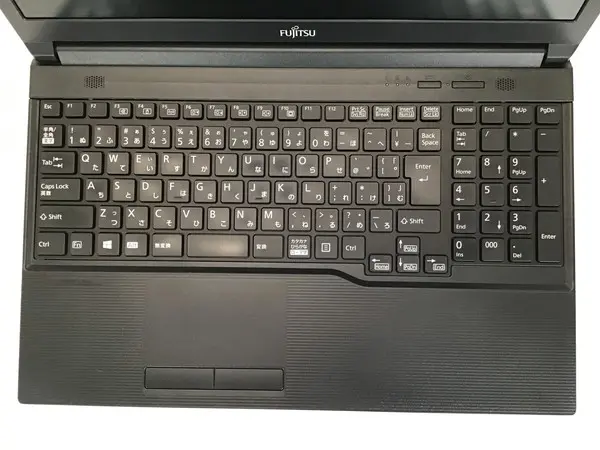 富士通 LIFEBOOK A5511/G（訳あり）(CPU：Core i3 1125G4 3.70GHz