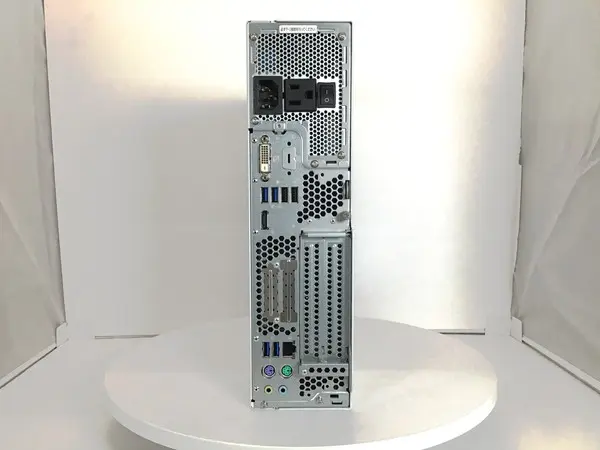 富士通 ESPRIMO D588/B(CPU：Core i5 9500 4.40GHz/メモリ：16GB/SSD