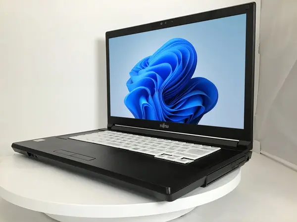 富士通 LIFEBOOK A5510/D（第10世代CPU）