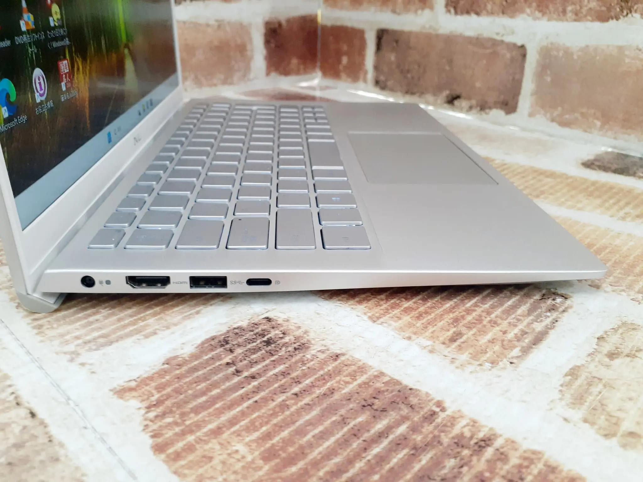DELL 7300 P122G Core i7 1165G7 1.69GHz 11世代 16GB 512GB 13.3