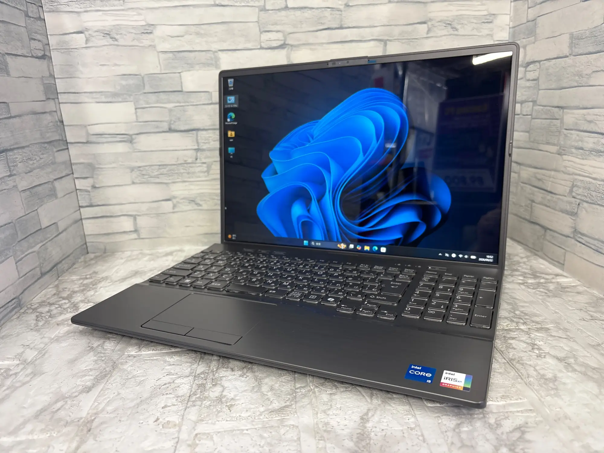 富士通 FMV A53-K3(Corei5-1335U 1.3GHz / メモリ:16GB / SSD:512GB )2026年製