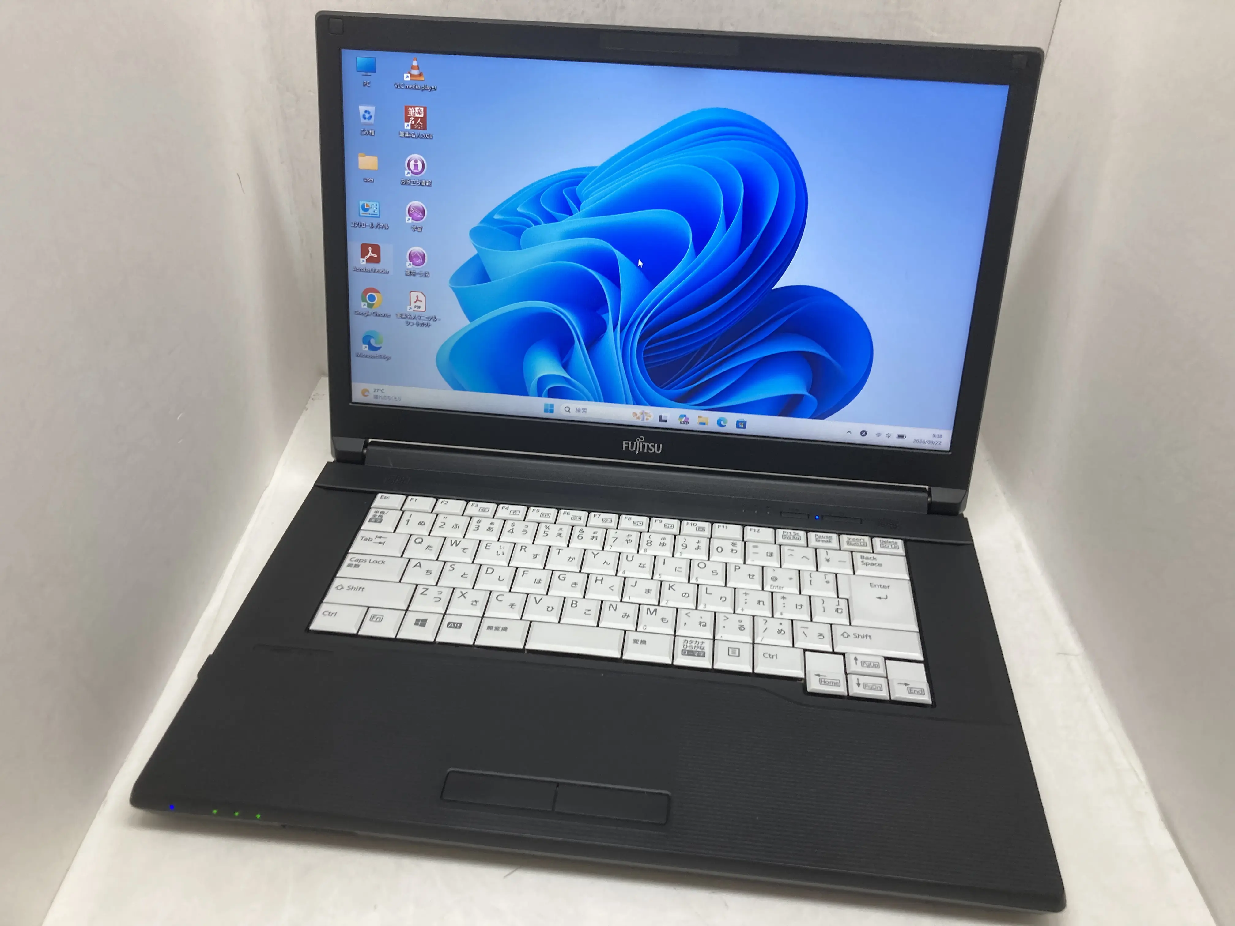 FUJITSU LIFEBOOK A579/A（第8世代Corei3）