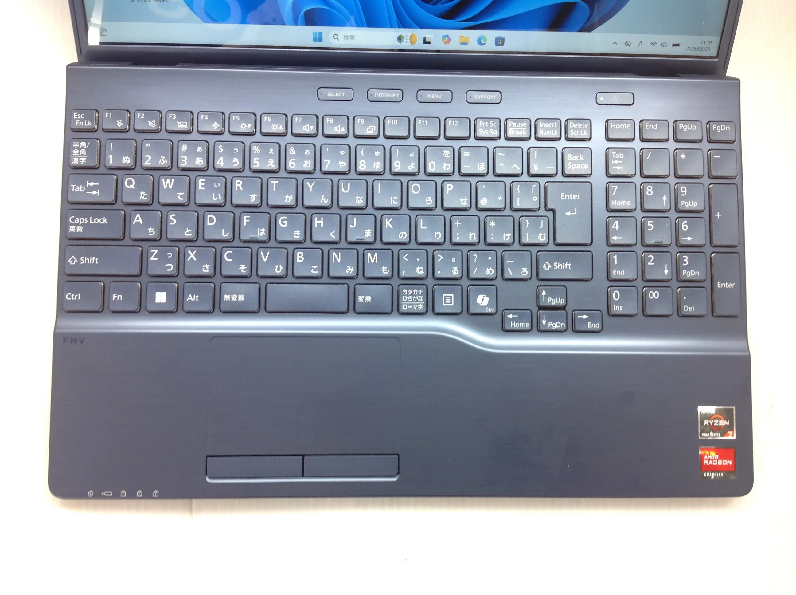 富士通 FMV Note A700-K3 Win11・メモリ16GB・SSDモデル
