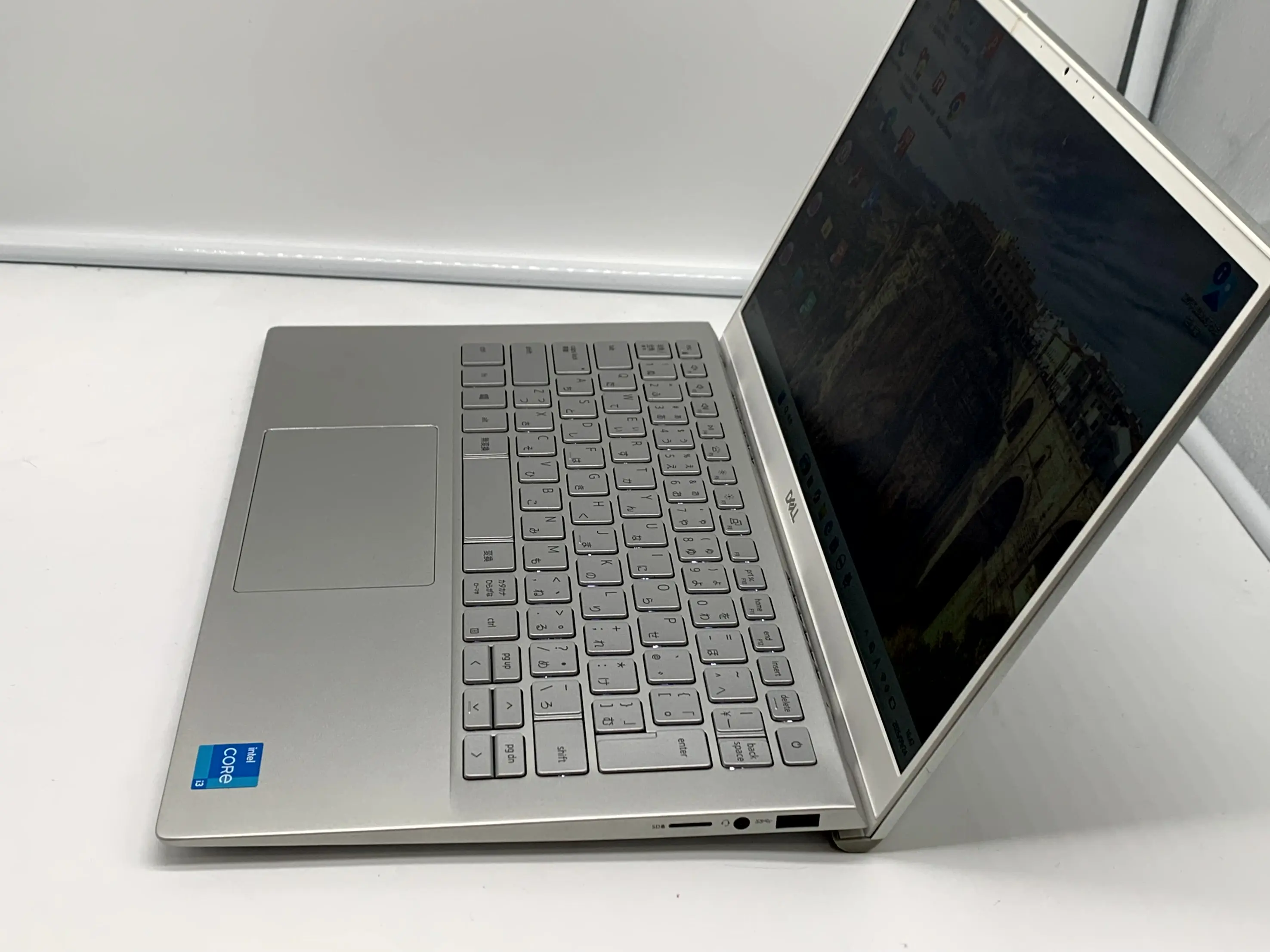 Inspiron 5301 Core i3 ・8GB メモリ・256GB SSD Inspiron 5301 P121G(CPU： Core i3 1115G4 3GHz/メモリ：8GB/SSD：256GB)