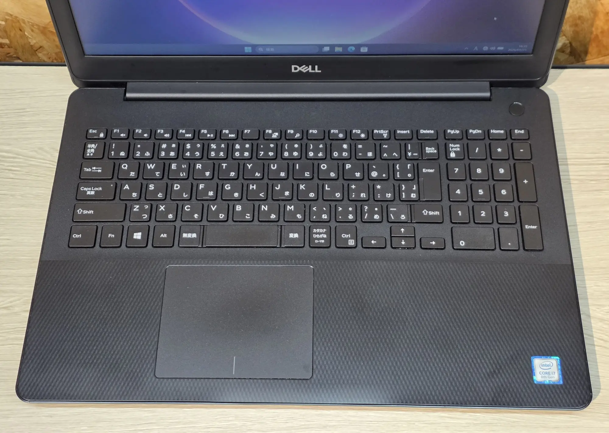 DELL Inspiron 5583（CPU：Core i7 8565U 4.6GHz(最大)/メモリ：16GB